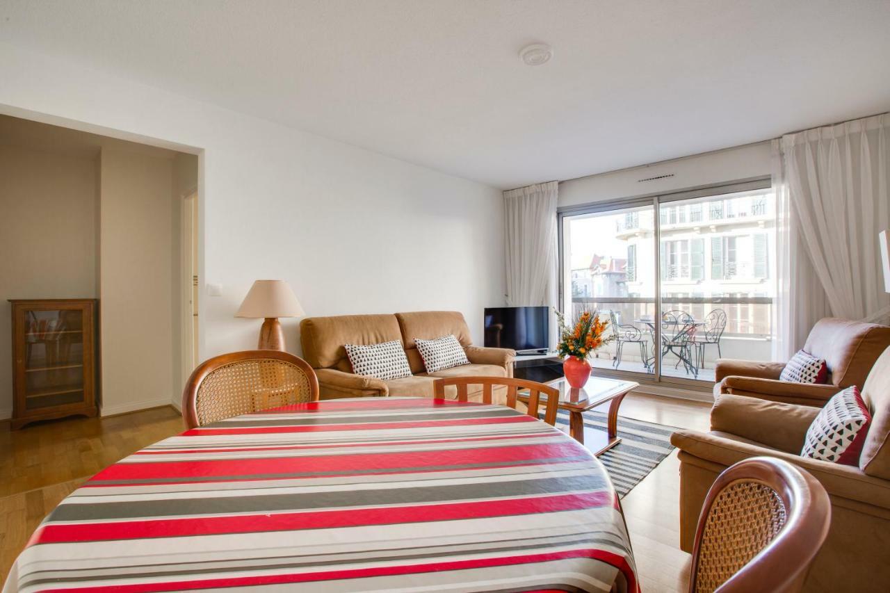 Welkeys Apartment - Pellot Biarritz Eksteriør billede
